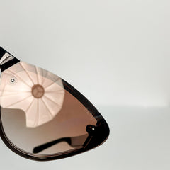 Fendi Signature Women’s Sunglasses – Elegant Luxury Edition